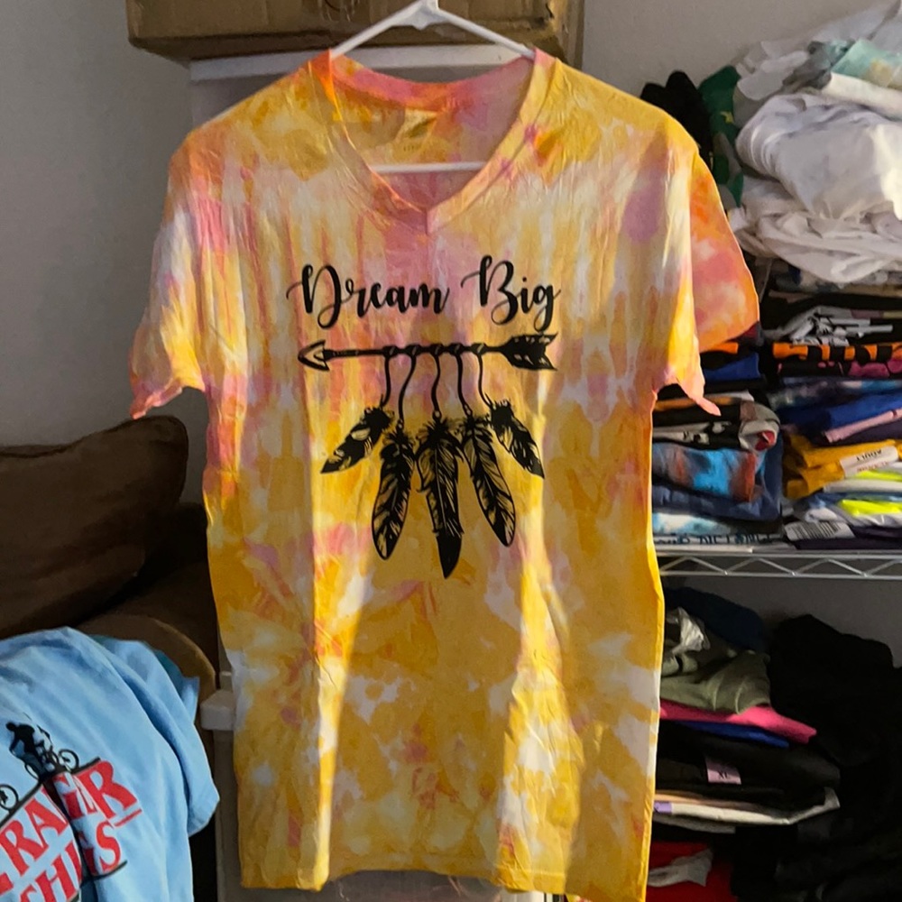 Tide dye